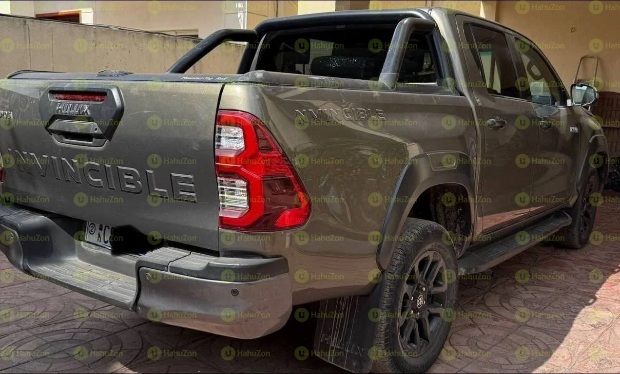 2022 Mode-Toyota Hilux Invisible Double