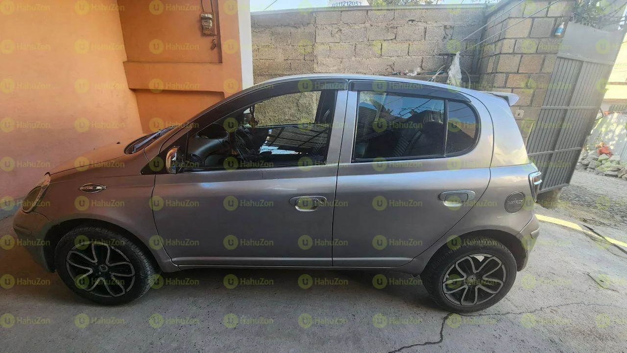 2004 Model-Toyota Vitz