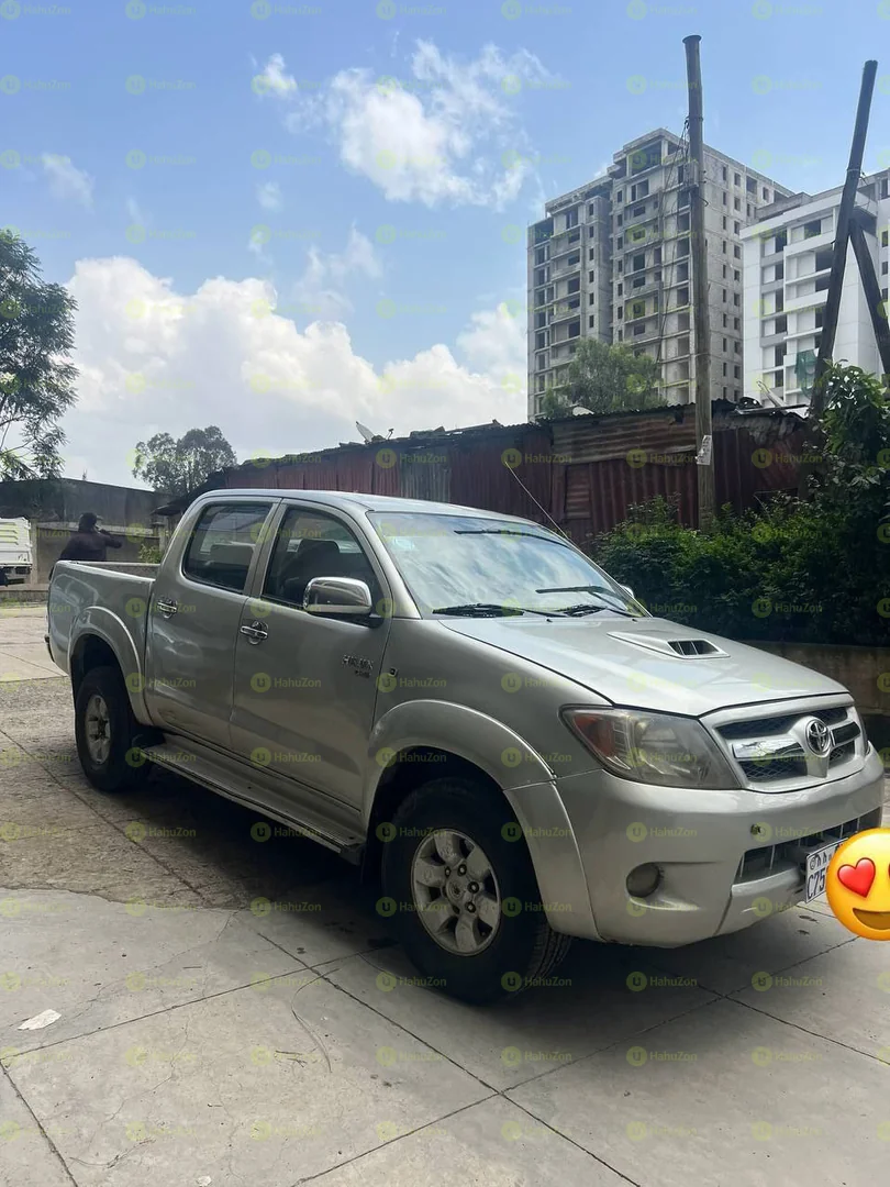 2007 Model-Toyota Hilux Daubl Cap