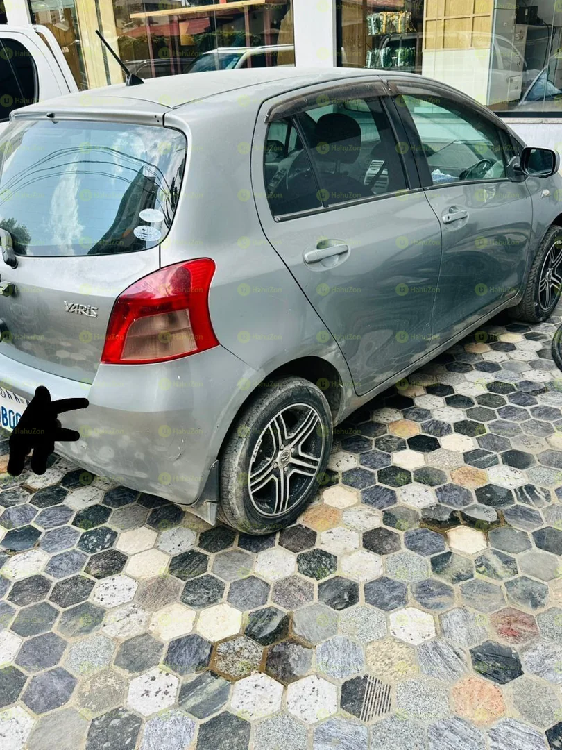 2007 Model-Toyota Yaris Compact