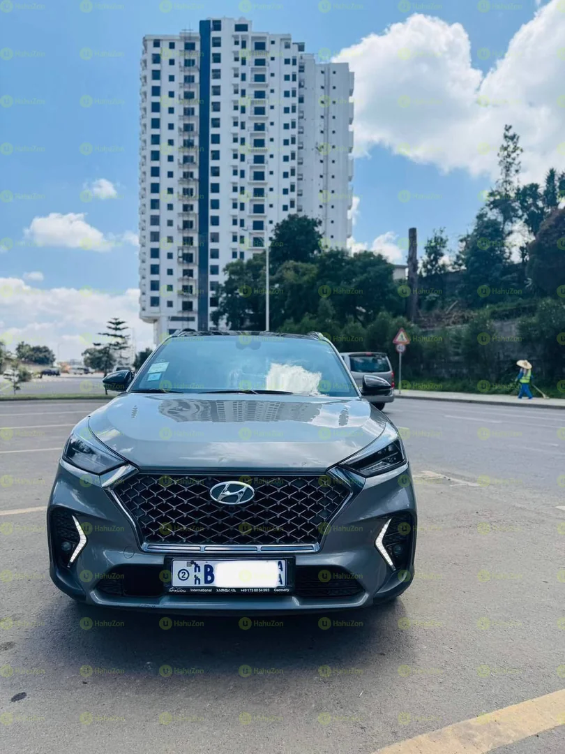 2020 Model-Hyundai Tucson