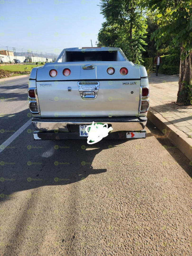 2012 Model-Toyota Hilux Kin Cap
