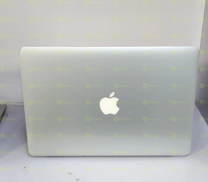 Apple Macbook Air 2017 Laptop