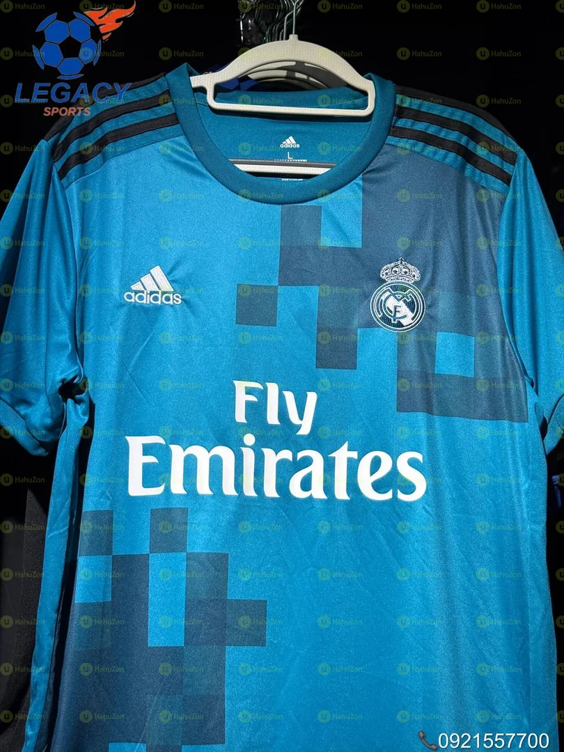 Real Madrid 2017/18 3rd Kit