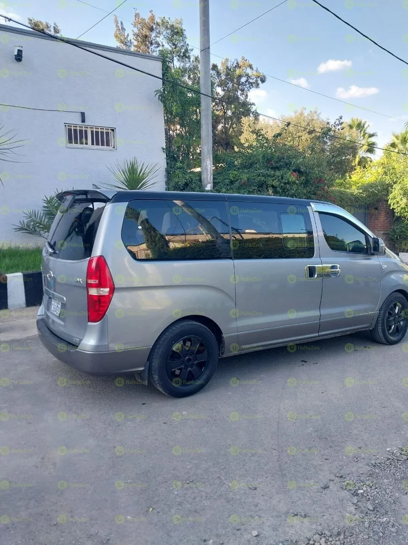2014 Model-Hyundai Grand Starex