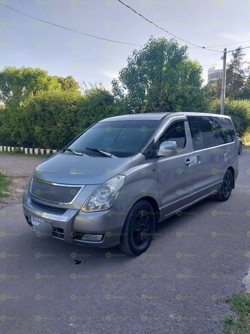 2014 Model-Hyundai Grand Starex