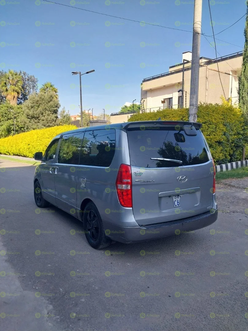 2014 Model-Hyundai Grand Starex