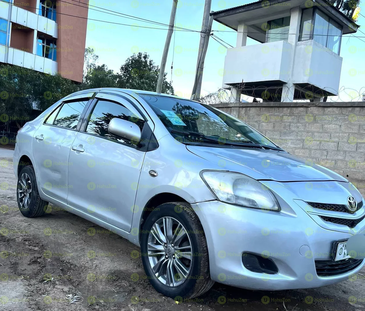 2010 Model-Toyota Yaris