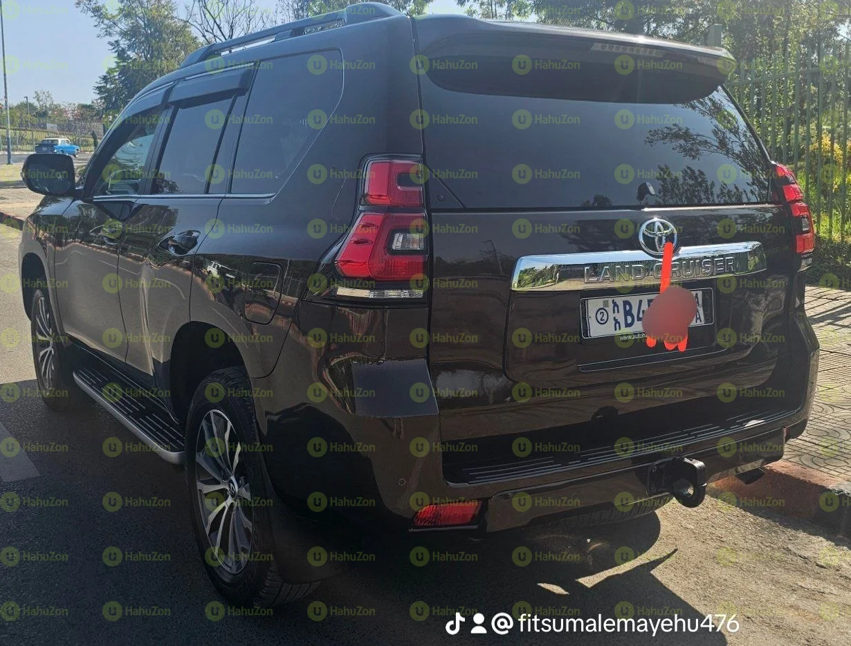 2019 Model-Toyota Landcruiser Prado