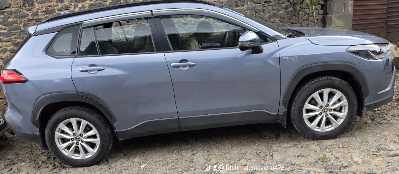 2024 Model-Toyota Corolla Cross Hybrid