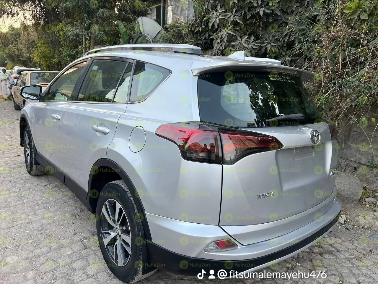 2016 Model-Toyota Rav4