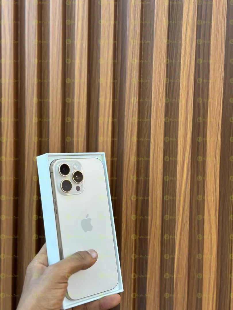 iPhone 16 Pro Max