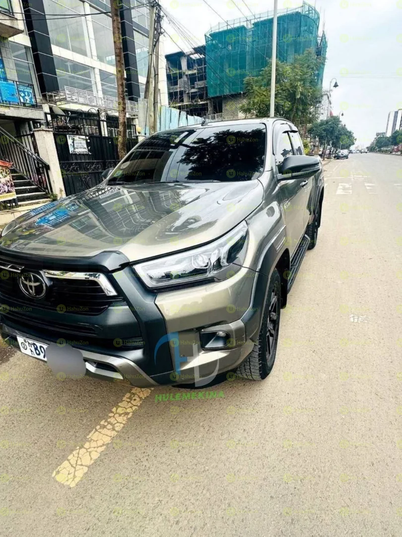 2021 Model-Toyota Hilux