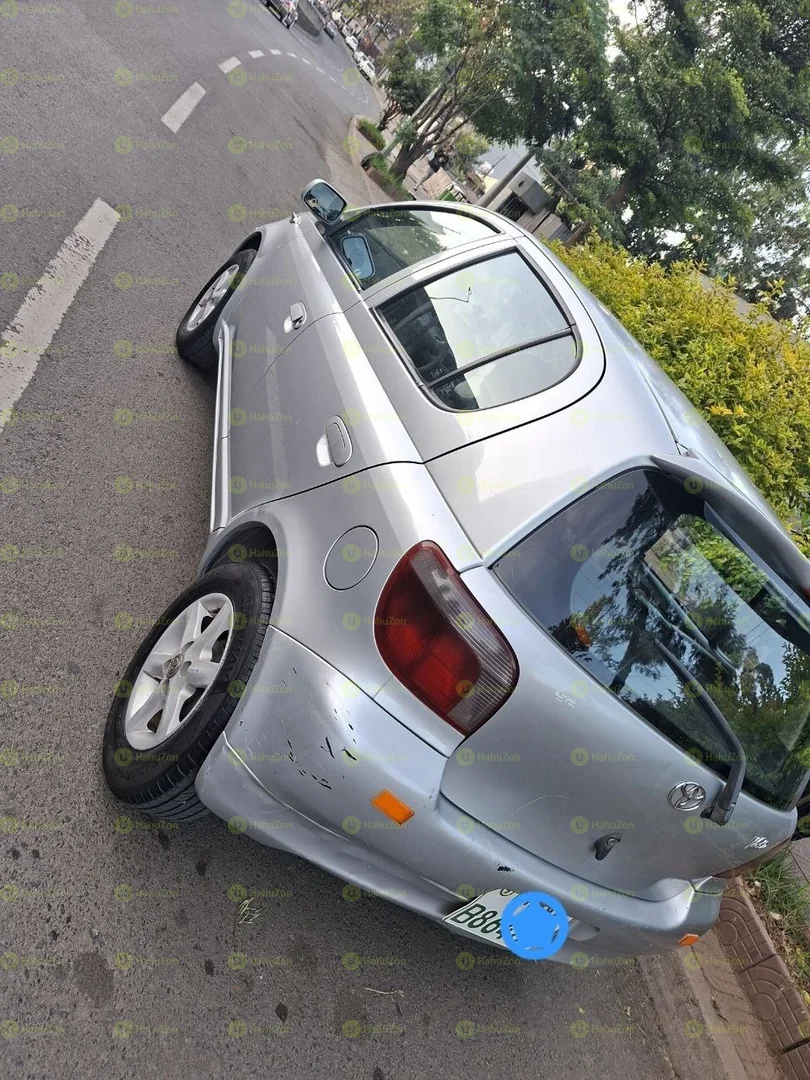 2001 Model-Toyota Vitz