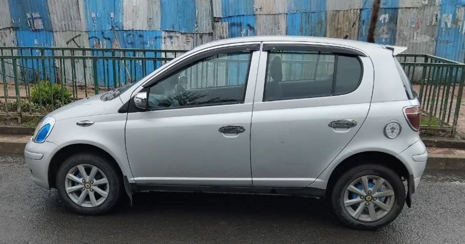 2005 Model-Toyota Vitz