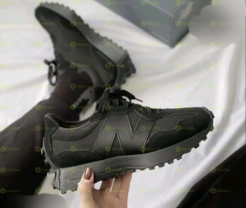 New Balance Woman's Shoes