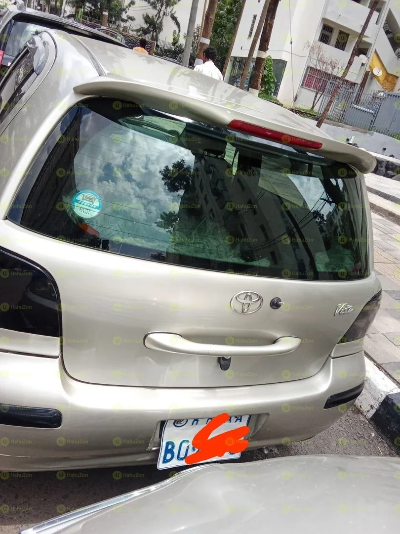 2002 Model-Toyota Vitz