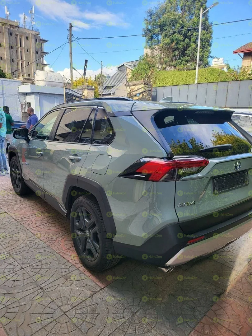 2022 Model-Toyota Rav4 Hybrid