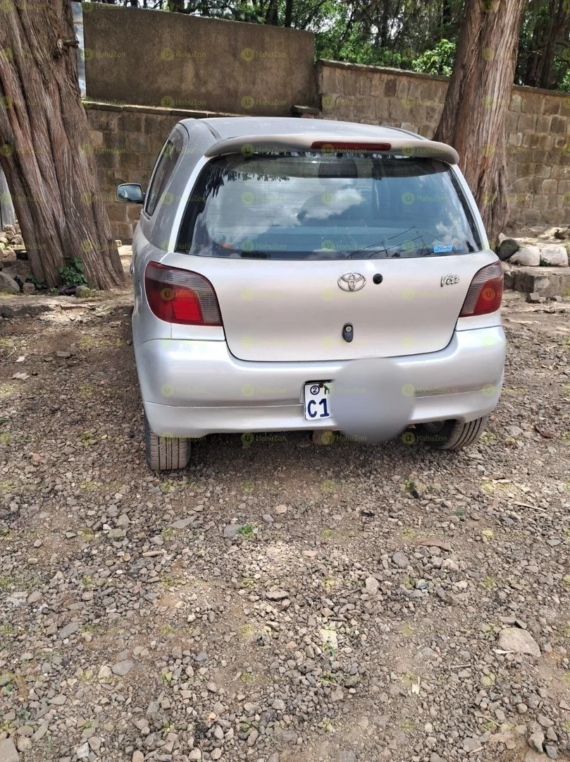 2001 Model-Toyota Vitz