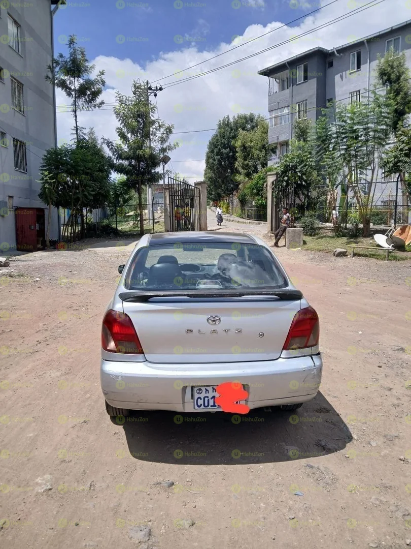 2001 Model-Toyota Platz