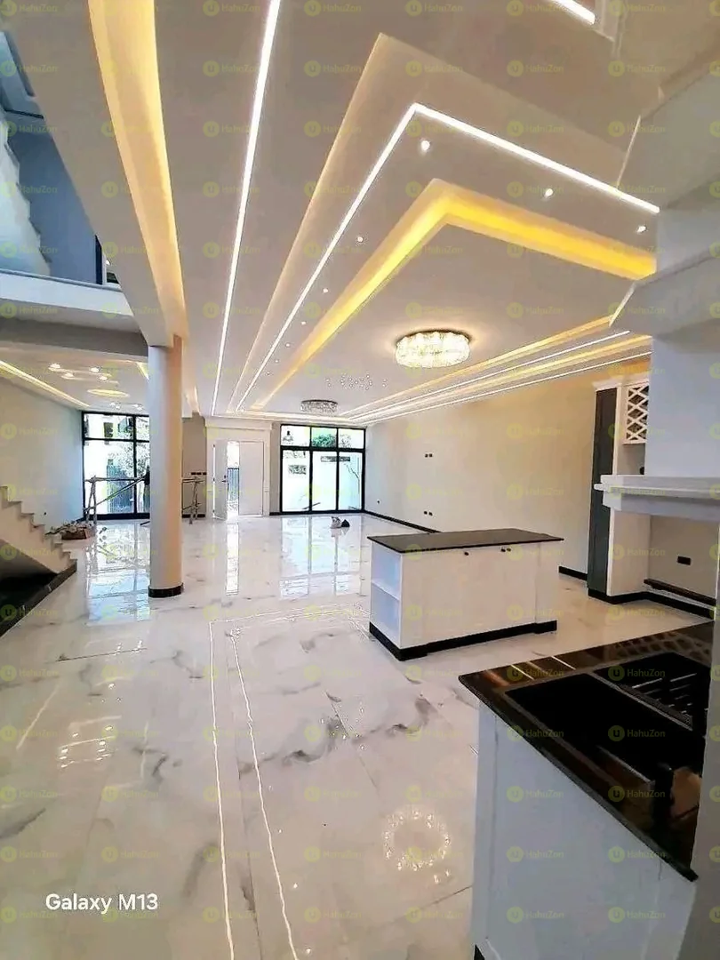 250 ካሬ የሚሸጥ G+2 መኖርያ ቤት በአያት