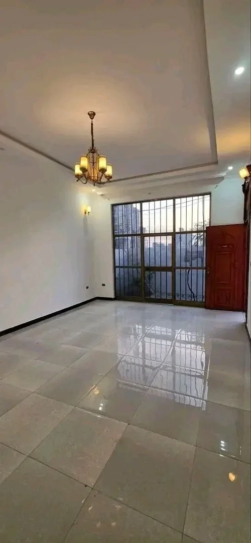 400 ካሬ የሚሸጥ ቪላ ቤት በአያት