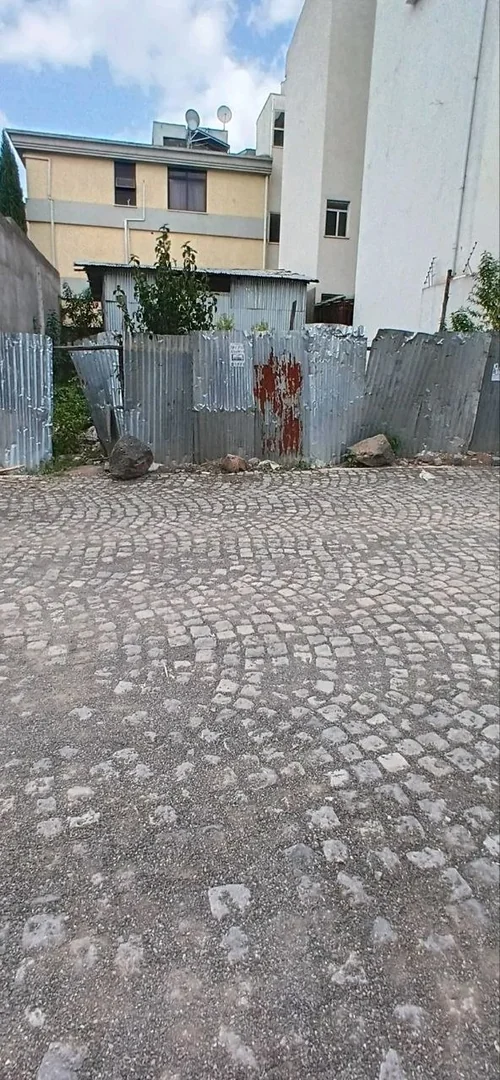 200 ካሬ የሚሸጥ ቦታ በሰሚት