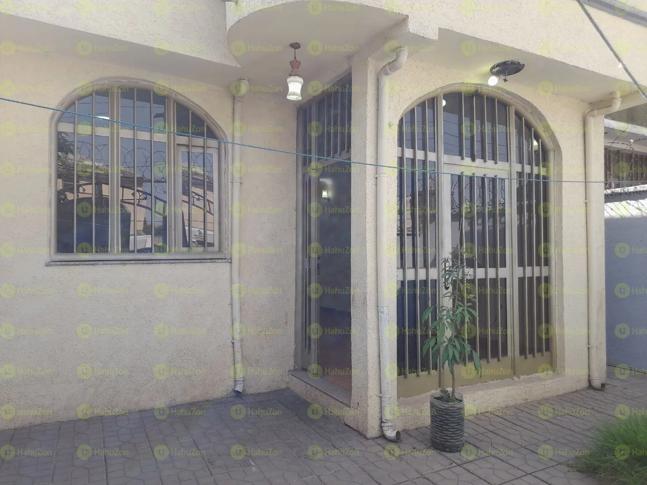 105 ካሬ የሚሸጥ ቤት በአያት