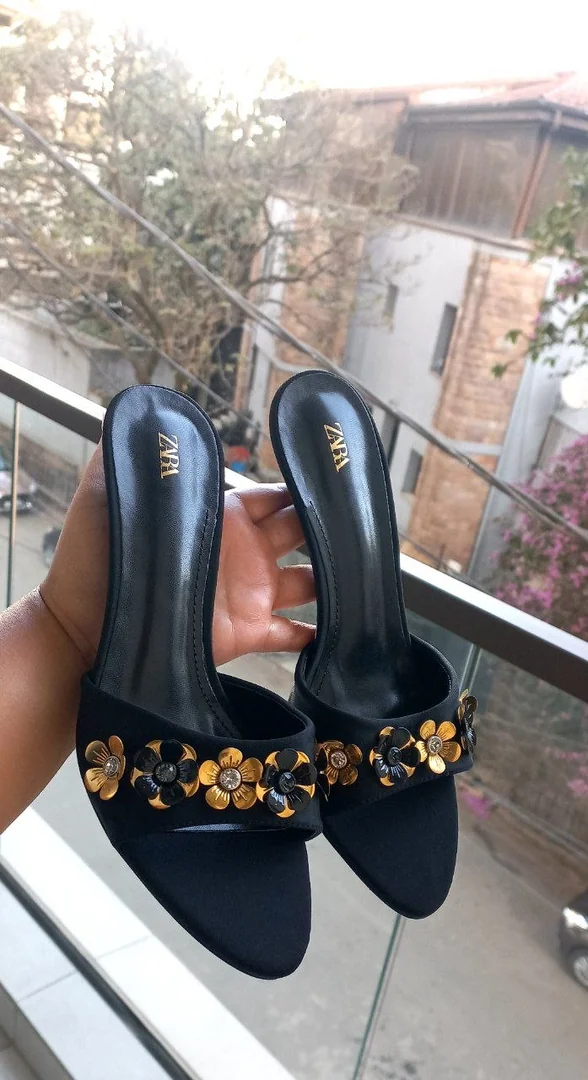Zara Heel With Metallic Flower Shoes