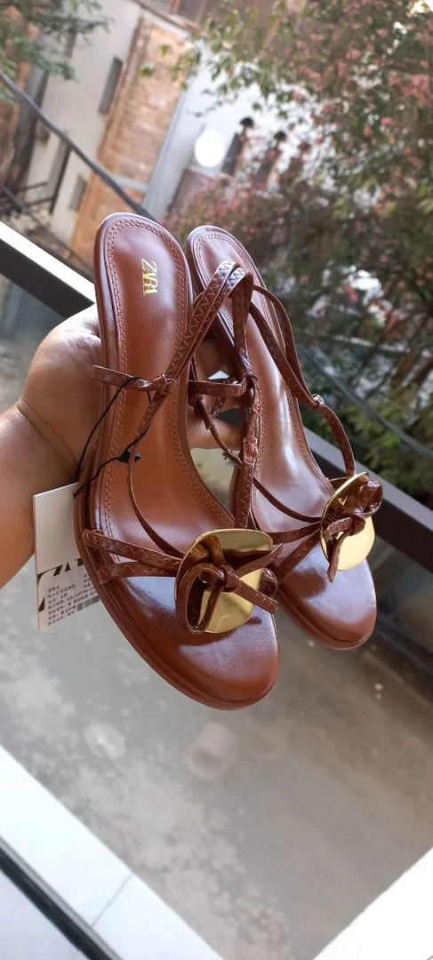 Zara Kitten Heel