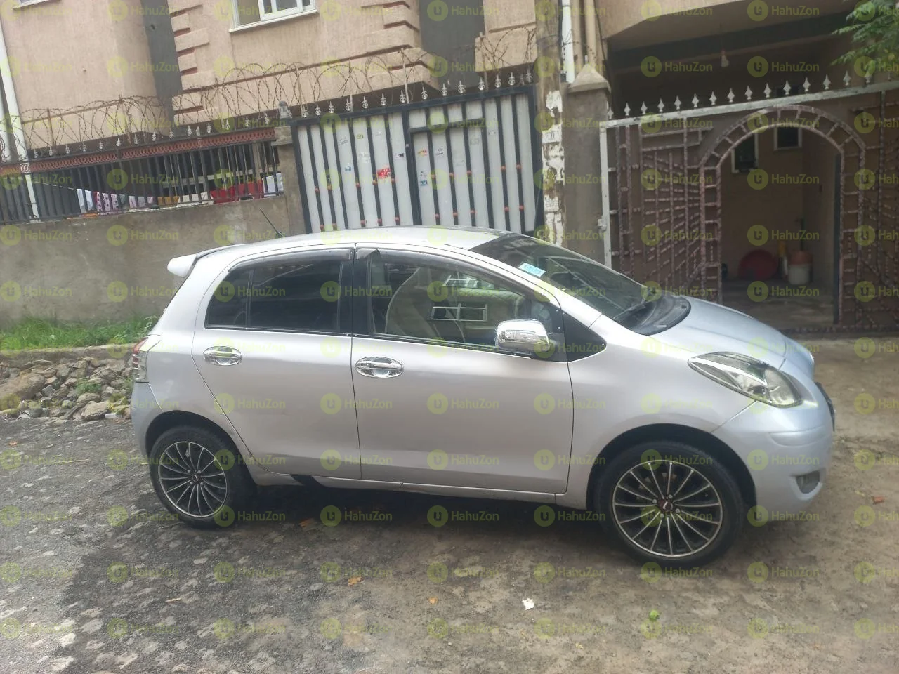 2008 Model-Toyota Yaris