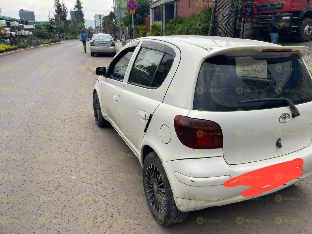 2002 Model-Toyota Vitz