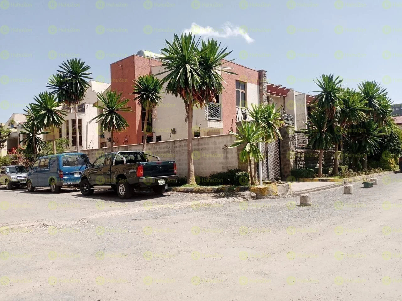 275 ካሬ የሚሸጥ G+1 ቤት በአያት