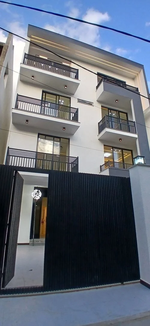 175 ካሬ የሚሸጥ G+3 ቤት በአያት