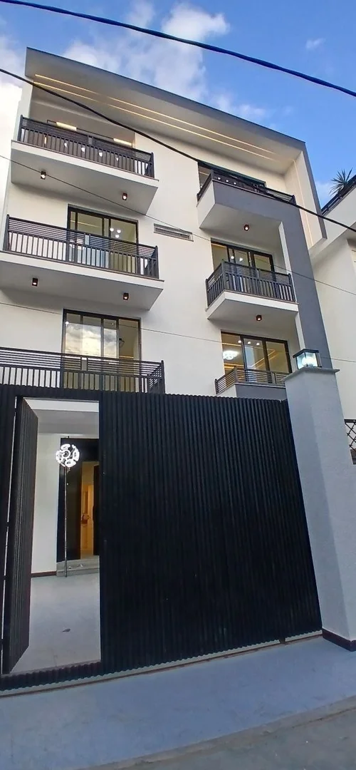 175 ካሬ የሚሸጥ G+3 ቤት በአያት
