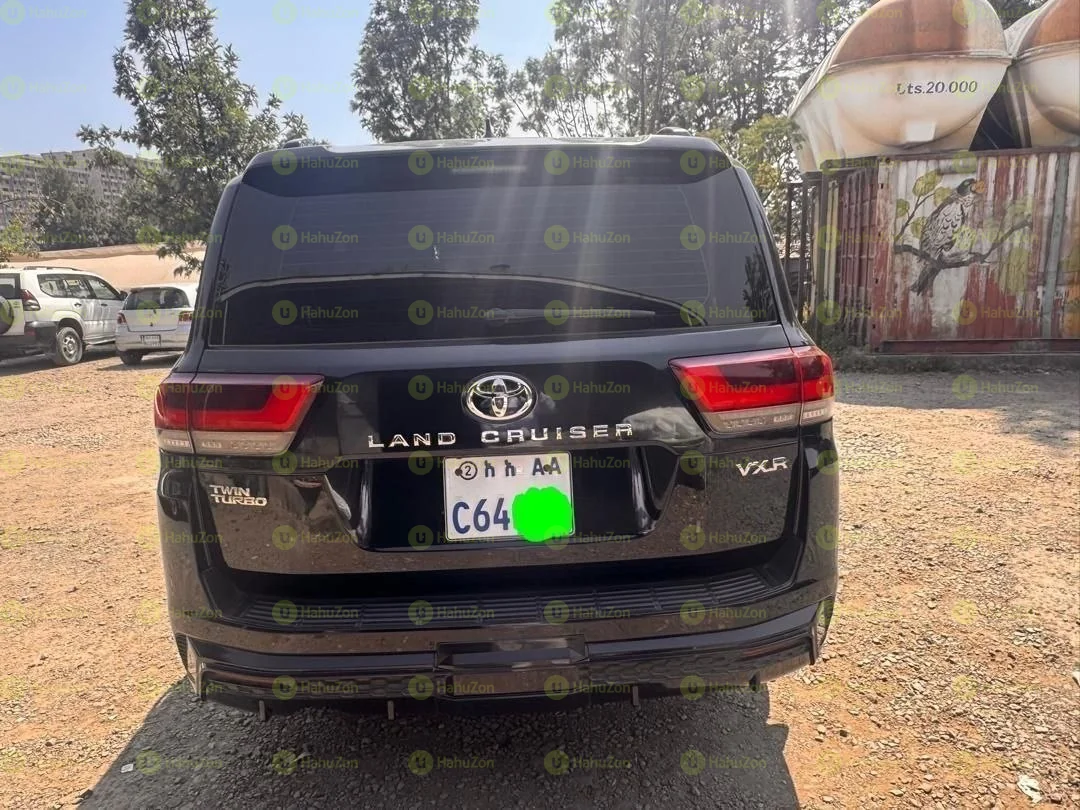 2023 Model-Toyota Land Cruiser V6 VX.R