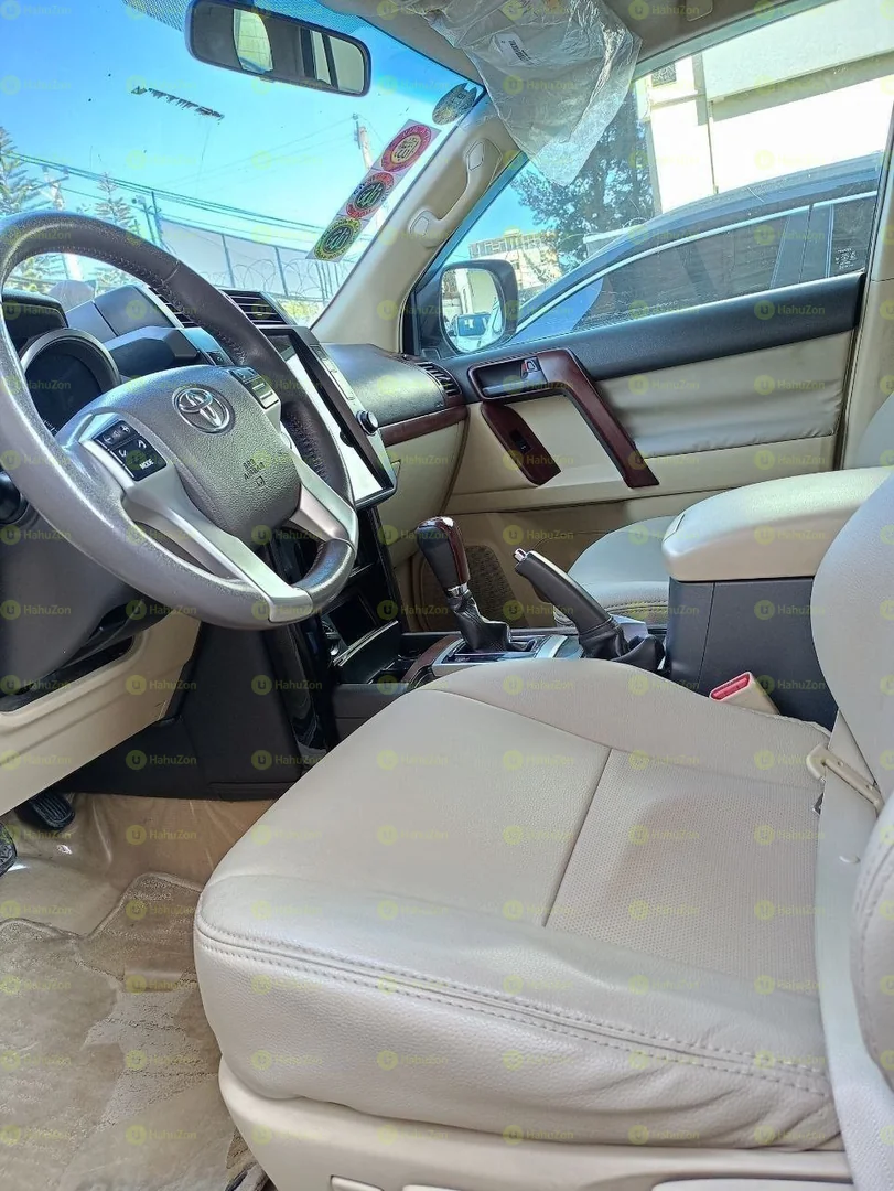2016 Model-Toyota Land Cruiser Prado
