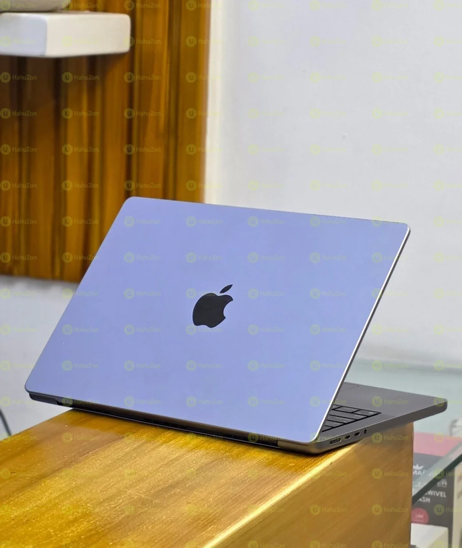 MacBook Pro 15 Apple M1 Pro