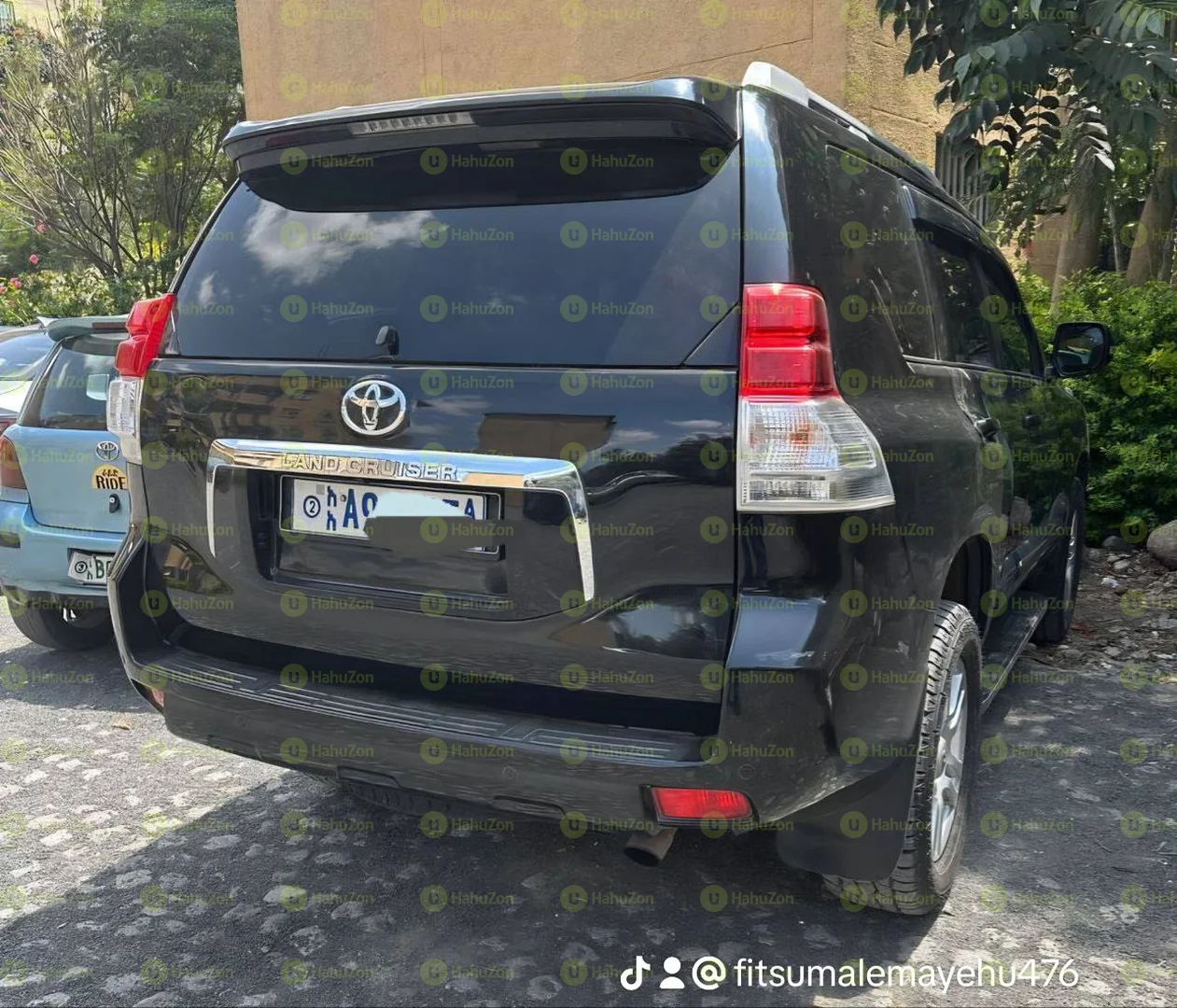 2013 Model-Toyota Landcruiser Prado