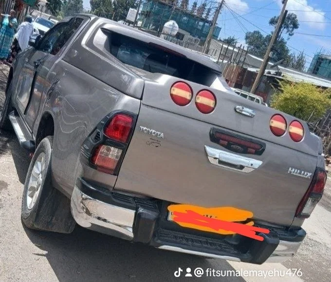 2020 Model-Toyota Hilux Rivo