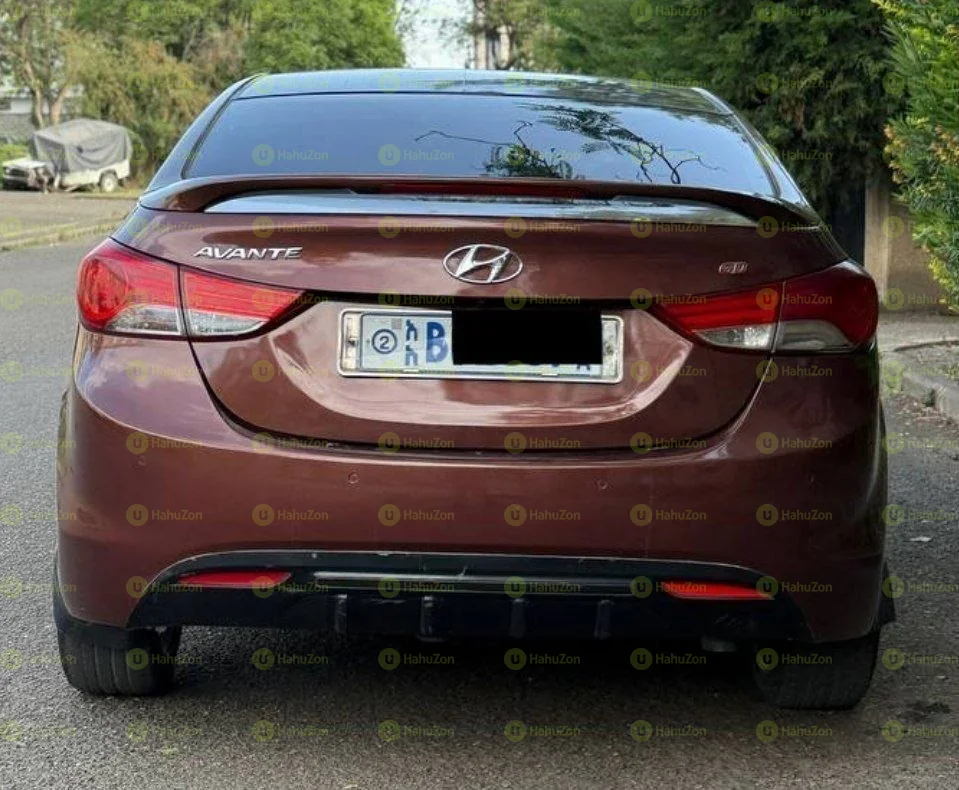 2013 Model-Hyundai Avante