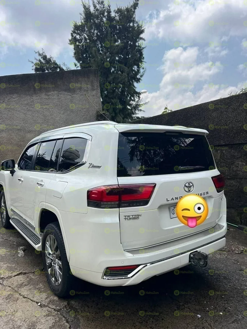 2022 Model-Toyota Land Cruiser  VXR