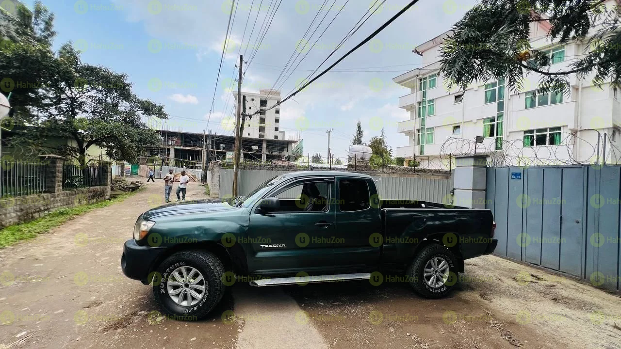 2008 Model-Toyota Tacoma
