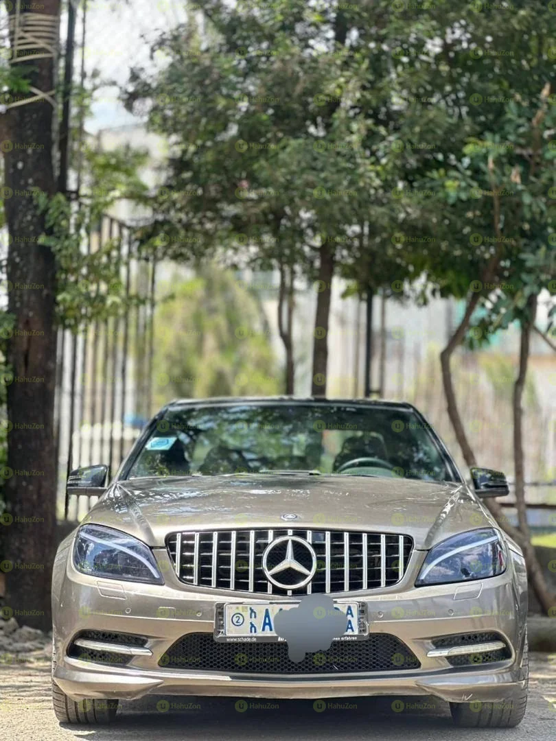 2010 Model-Mercedes Benz C180