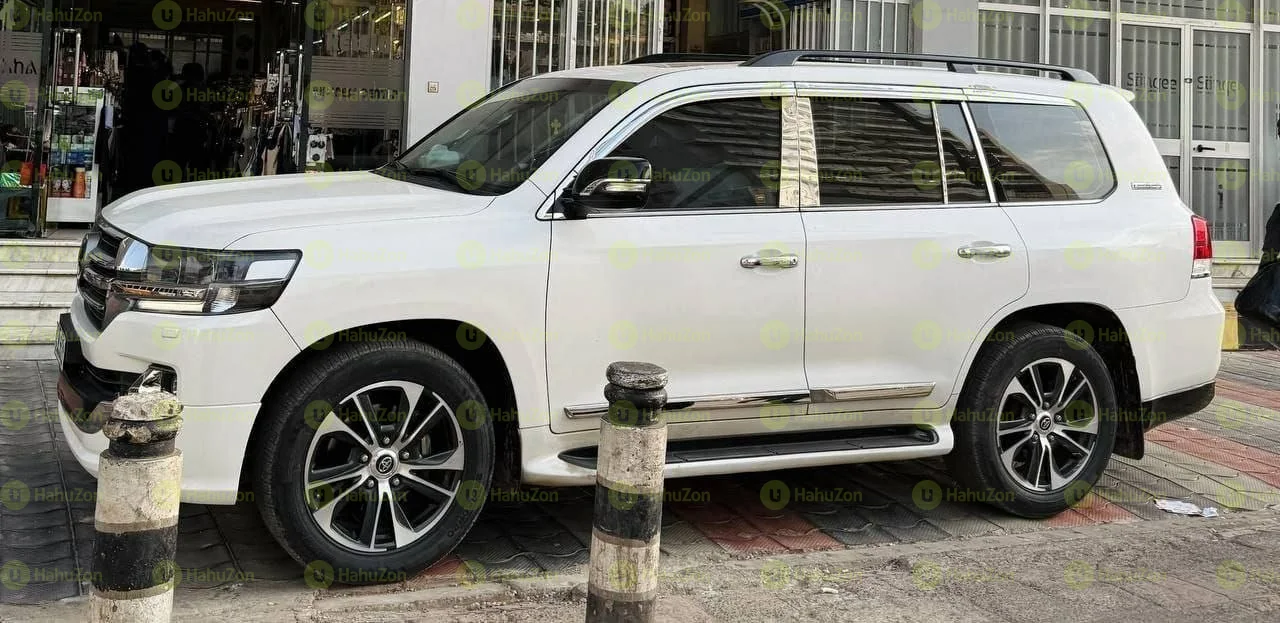 2020 Model-Toyota Land Cruiser VXR