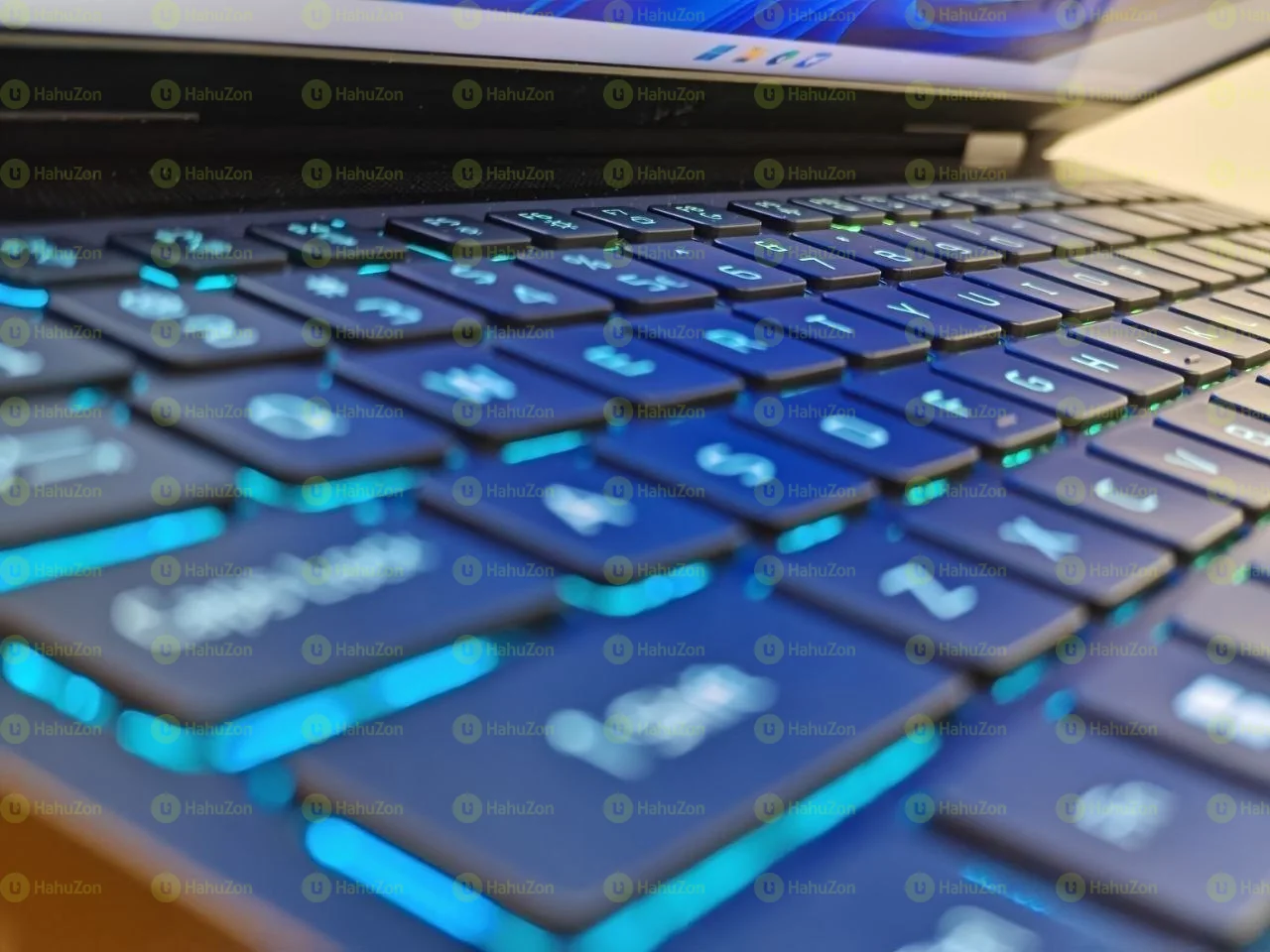 Acer Predator Helion NEO16 Core i9 14th Generation Laptop
