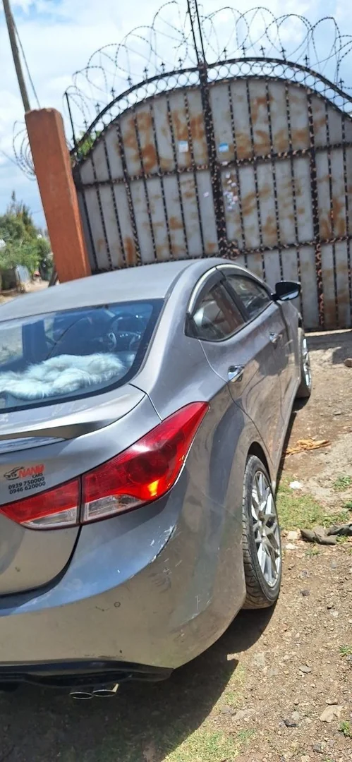 2012 Model-Hyundai Avante