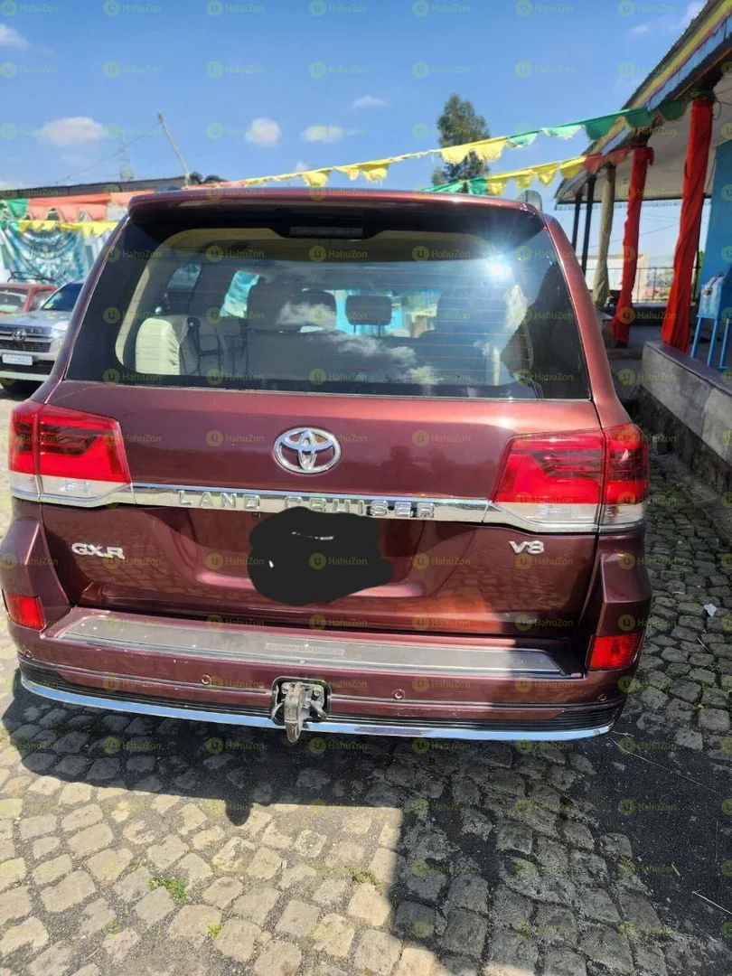 2022 Model-Toyota Landcruiser GXR
