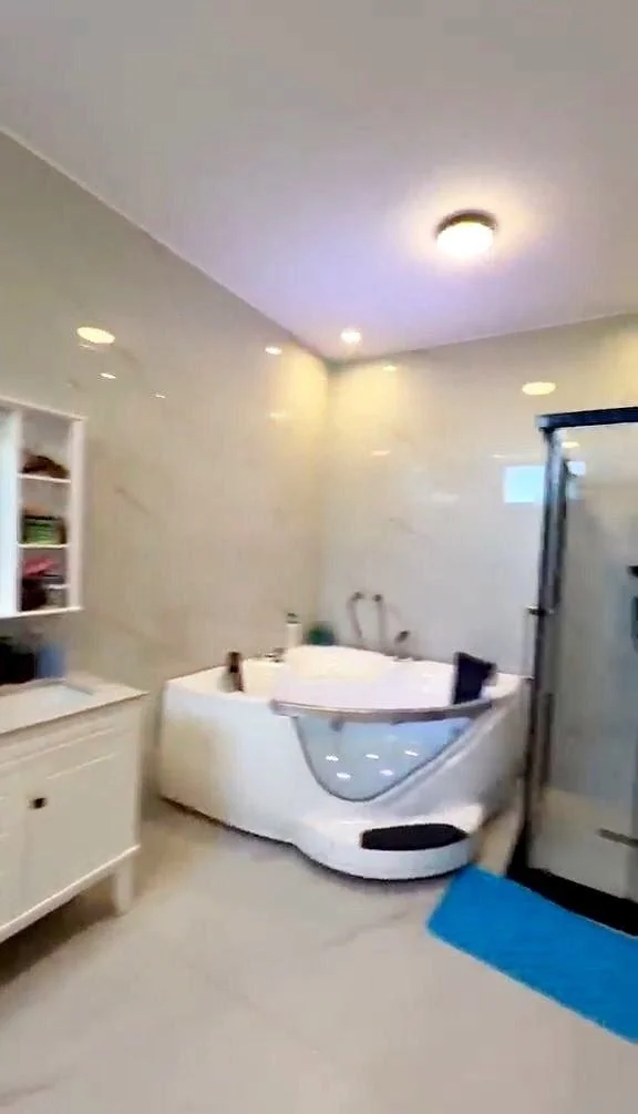 300 ካሬ የሚሸጥ G+3 ቤት በሰሚት ፊይል ቤት አከባቢ