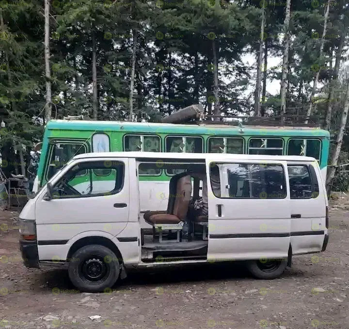 2001 Model-Toyota Minbus